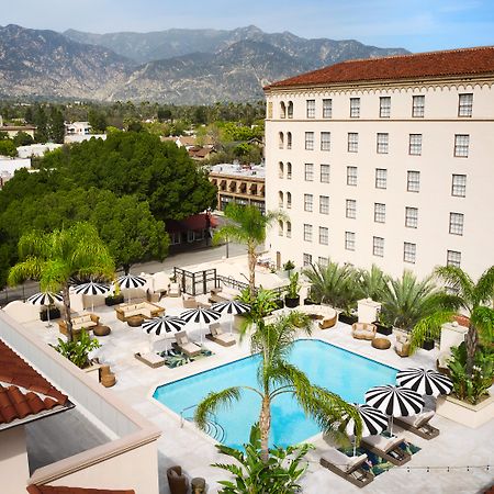 Pasadena Hotel & Pool Exterior photo